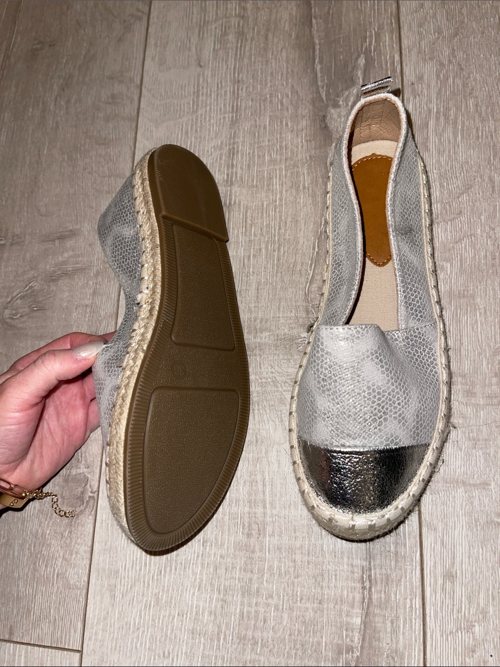 Slip-On Espadrille Flats with Metallic Silver/Snake Size 6- never worn! - Picture 3 of 5